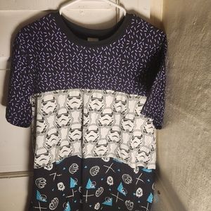 multi color Star Wars tshirt Size Large